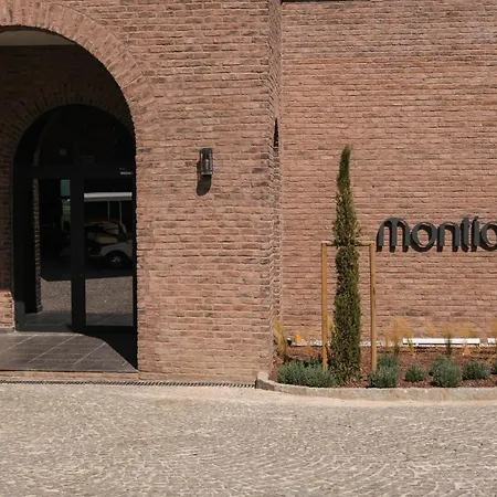 Les Hotel *