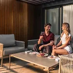 Les Hotel