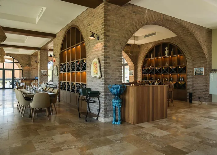 ホテル Les Torbalı